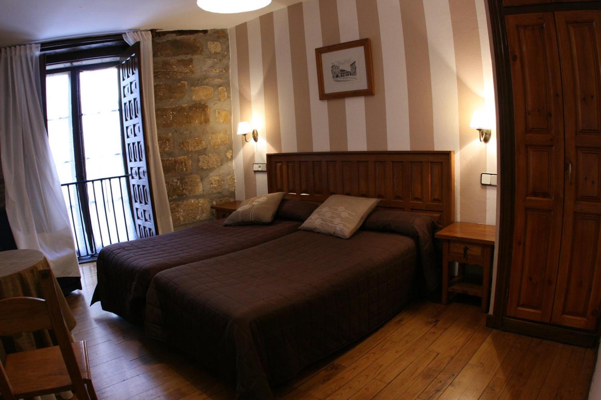 Posada Santa Juliana Santillana del Mar Buitenkant foto