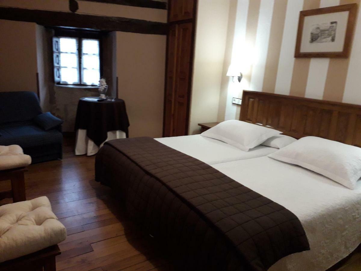 Posada Santa Juliana Bed and Breakfast Santillana del Mar Buitenkant foto